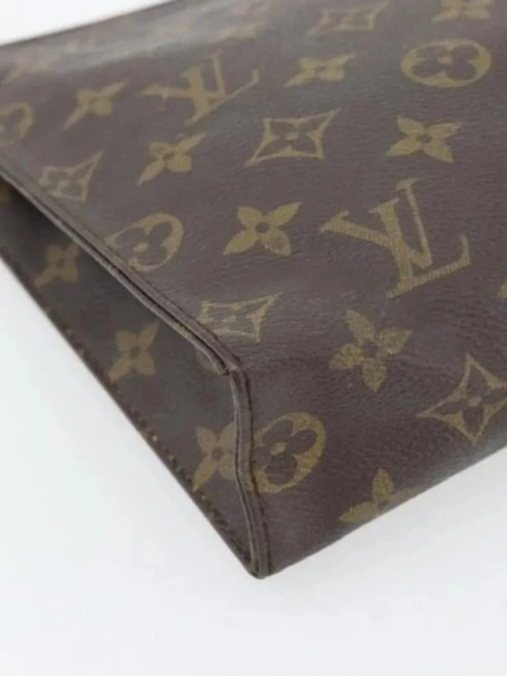 LOUIS VUITTON Monogram Poche Toilette 26 Pouch M47542 LV Auth 180910